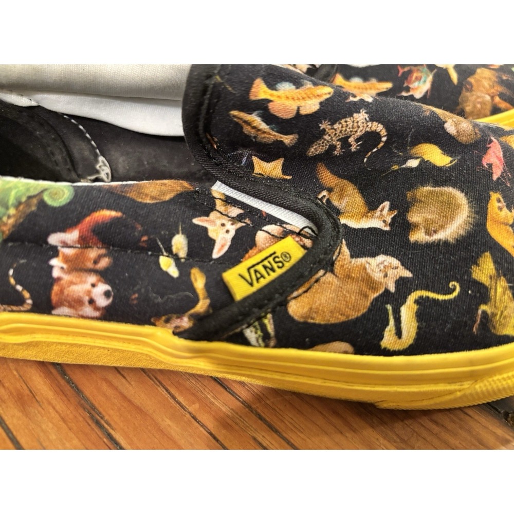 VANS x National Geographic Kids Slip-On Animal Print Black/Yellow Size 7 Fair - Picture 8 of 9